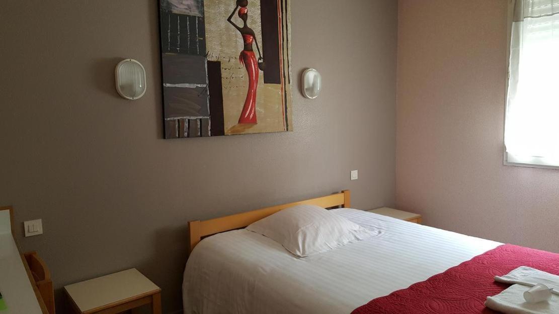 Hotel Le Bretagne Louvigné-de-Bais Zewnętrze zdjęcie