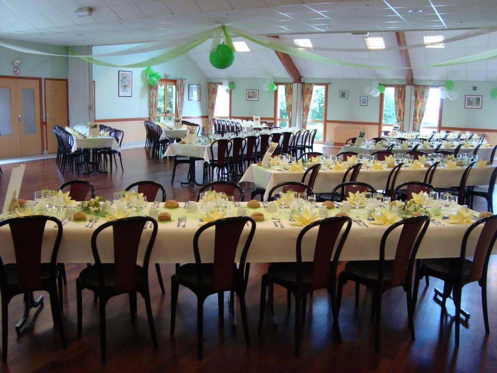 Hotel Le Bretagne Louvigné-de-Bais Zewnętrze zdjęcie