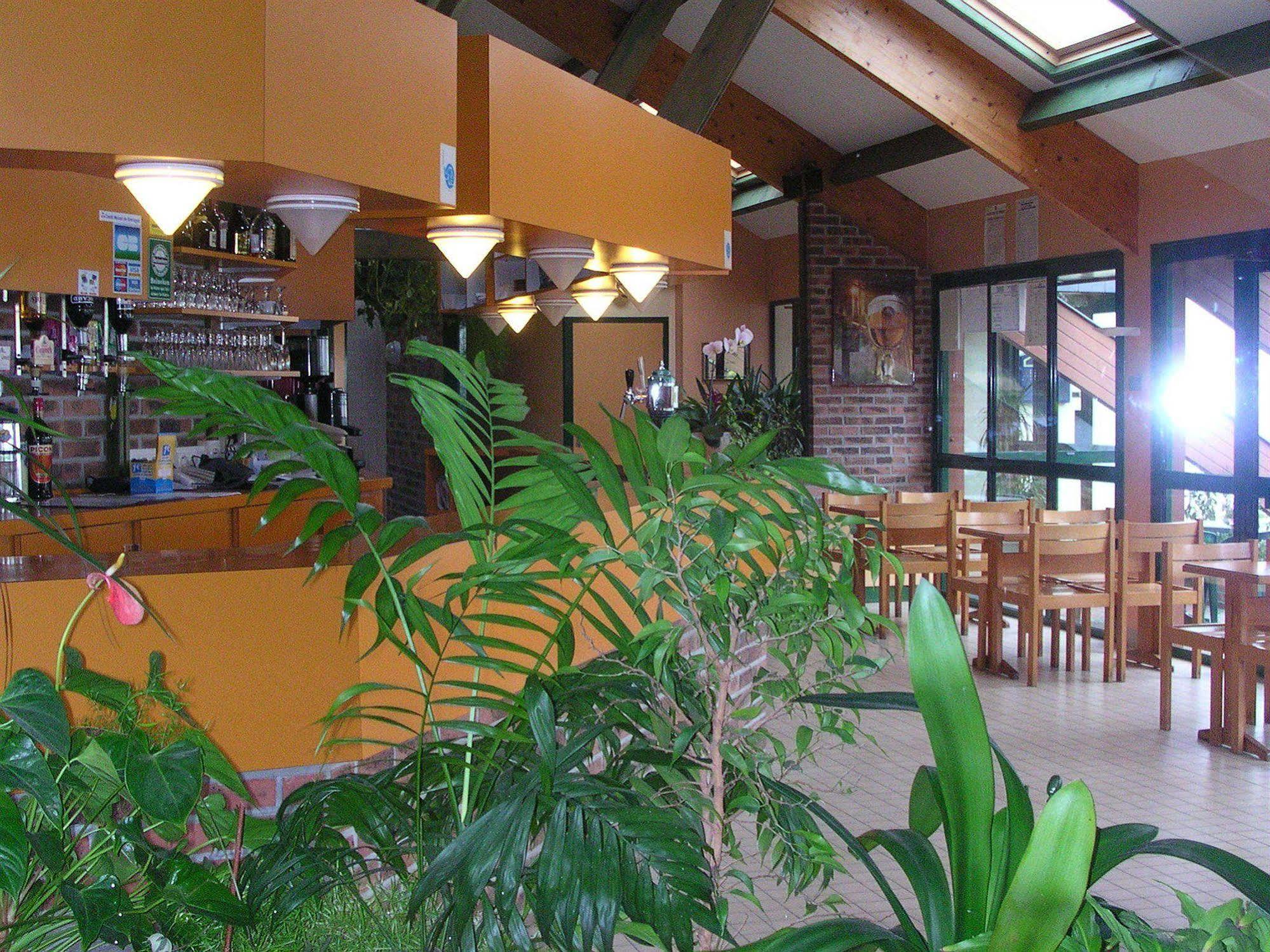 Hotel Le Bretagne Louvigné-de-Bais Zewnętrze zdjęcie