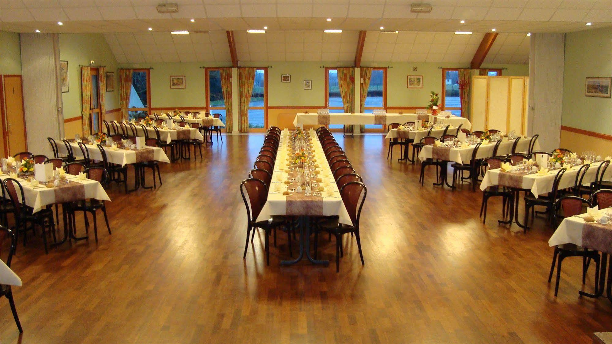 Hotel Le Bretagne Louvigné-de-Bais Zewnętrze zdjęcie